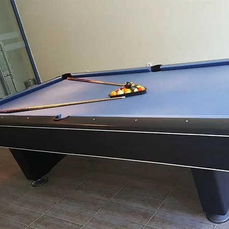 酒店 Aquamarine 2*